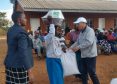 Handover of groceries